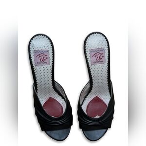 Pleaser Pin Up Couture MONROE-01 4 1/2" Baby Stiletto